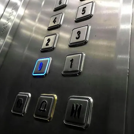 F8 Modern And Bright In Malta *