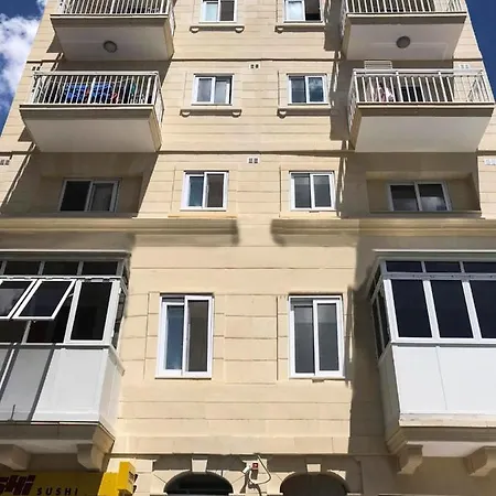 F8 Modern And Bright In Malta
