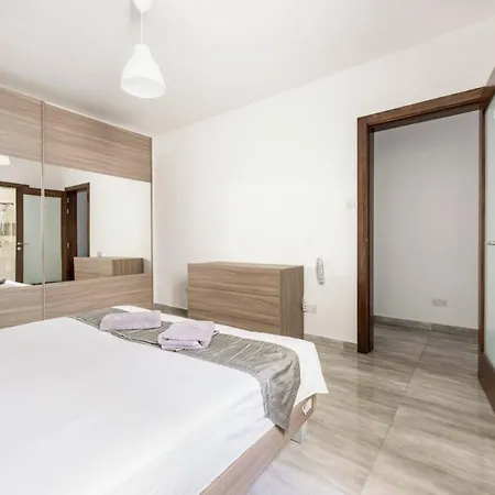 F8 Modern And Bright In Malta Lägenhet Msida