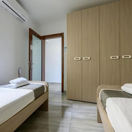F8 Modern And Bright In Malta