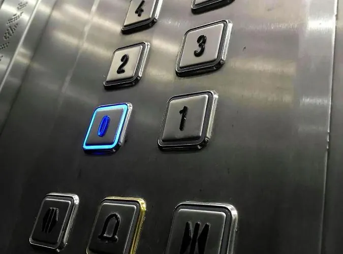 F8 Modern And Bright In Malta *