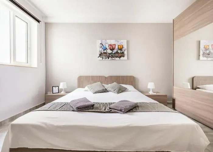 F8 Modern And Bright In Malta * Msida